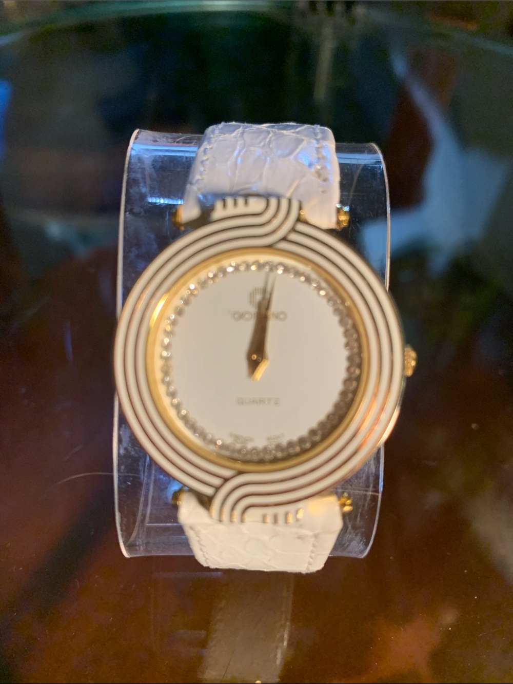 Georgio Vintage White/Gold Decorative 70’s Dial - Leather Band